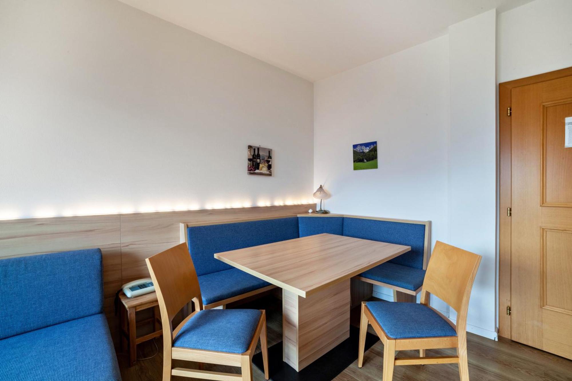 Hotel-Garni Appartement Gartenheim Скена Экстерьер фото