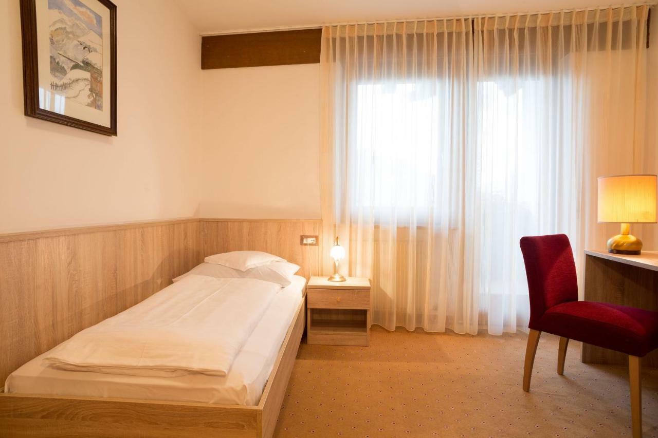 Hotel-Garni Appartement Gartenheim Скена Экстерьер фото
